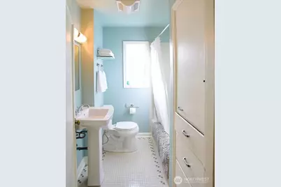 9202 17th Avenue SW, Seattle, WA 98106 - Photo 6