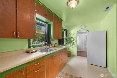 905 Broadway Street, Arlington, WA 98223 - Photo 10