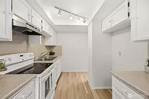 2630 Club Ct, Mount Vernon, WA 98273 - Photo 10