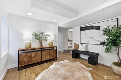626 W Emerson Street, Seattle, WA 98119 - Photo 16