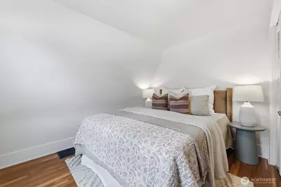 626 W Emerson Street, Seattle, WA 98119 - Photo 24