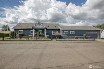 218 B Street, Cosmopolis, WA 98537 - Photo 2
