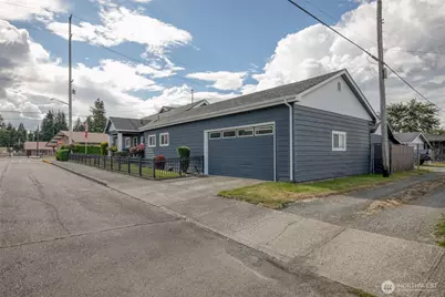 218 B Street, Cosmopolis, WA 98537 - Photo 4