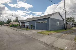218 B St, Cosmopolis, WA 98537 - Photo 4