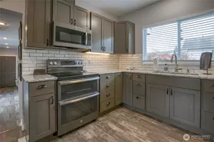 218 B St, Cosmopolis, WA 98537 - Photo 10