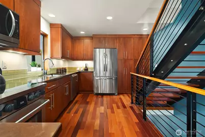 2423 N 75th Street, Seattle, WA 98103 - Photo 20