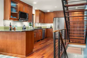 2423 N 75th St, Seattle, WA 98103 - Photo 18