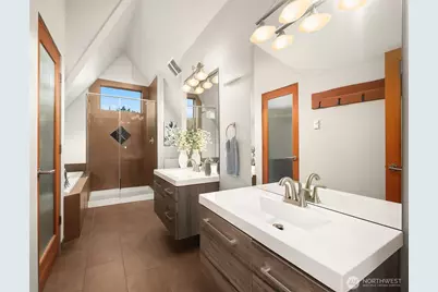 2423 N 75th Street, Seattle, WA 98103 - Photo 26