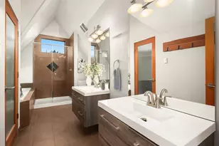 2423 N 75th St, Seattle, WA 98103 - Photo 26