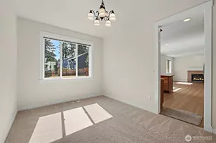 2021 NE 25th Pl, Renton, WA 98056 - Photo 8