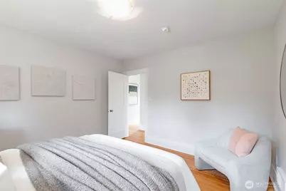 1557 Thorndyke Avenue W, Seattle, WA 98199 - Photo 24