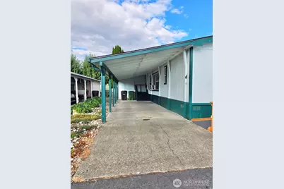 8 Heritage Boulevard, Longview, WA 98632 - Photo 2