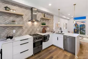 4302 S Holden St, Seattle, WA 98118 - Photo 8