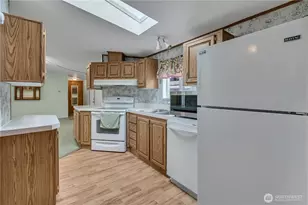 10718 63rd St E, Puyallup, WA 98372 - Photo 12