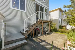 6895 Holly Park Dr S, Seattle, WA 98118 - Photo 26