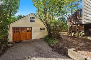 6827 28th Ave NE, Seattle, WA 98115 - Photo 30