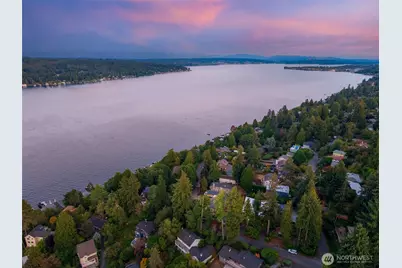 12069 Lakeside Place NE, Seattle, WA 98125 - Photo 24