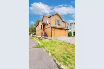 11850 44th Place S, Tukwila, WA 98178 - Photo 2