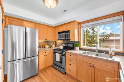 6331 42nd Avenue SW #A, Seattle, WA 98136 - Photo 8