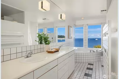 4544 W Sheridan Street, Seattle, WA 98199 - Photo 20