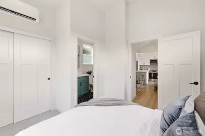 2018 Oakes Avenue #C, Everett, WA 98201 - Photo 8