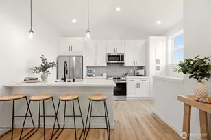 2018 Oakes Ave, Everett, WA 98201 - Photo 2