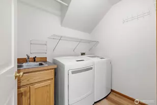 19204 SE 25th St, Sammamish, WA 98075 - Photo 16