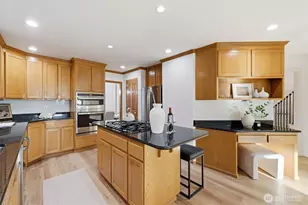 19204 SE 25th St, Sammamish, WA 98075 - Photo 8