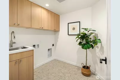 3405 E Pine Street, Seattle, WA 98122 - Photo 32