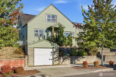 912 Pacific Avenue, Bremerton, WA 98337 - Photo 2