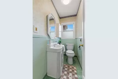 843 NE 81st Street, Seattle, WA 98115 - Photo 12