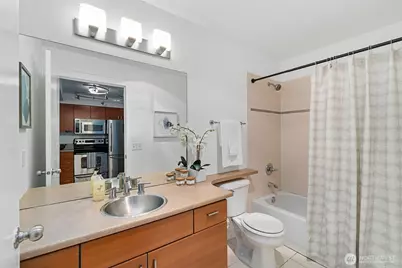 700 E Denny Way #203, Seattle, WA 98122 - Photo 8