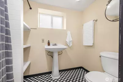 4430 29th Avenue W, Seattle, WA 98199 - Photo 22