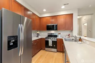 3900 NE 4th Cir, Renton, WA 98056 - Photo 8