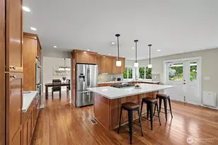 1216 88th Pl NE, Clyde Hill, WA 98004 - Photo 10