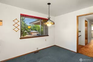 8619 Maple Ln, Edmonds, WA 98026 - Photo 8
