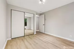 1250 Taylor Ave N, Seattle, WA 98109 - Photo 22