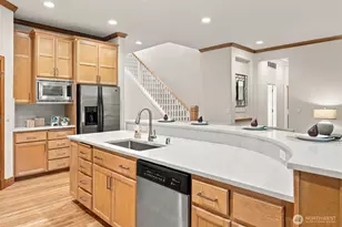 17025 NE 113th Ct, Redmond, WA 98052 - Photo 8