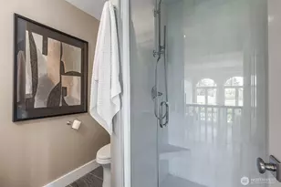 4550 49th Ave NE, Seattle, WA 98105 - Photo 18