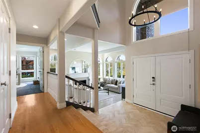 4550 49th Avenue NE, Seattle, WA 98105 - Photo 4