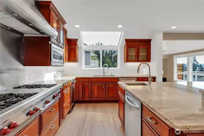 535 208th Avenue NE, Sammamish, WA 98075 - Photo 16