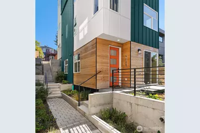 908 15th Avenue #B, Seattle, WA 98122 - Photo 1