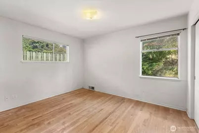 12286 Shorewood Drive SW, Seattle, WA 98146 - Photo 18