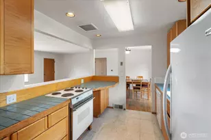12286 Shorewood Dr SW, Seattle, WA 98146 - Photo 20