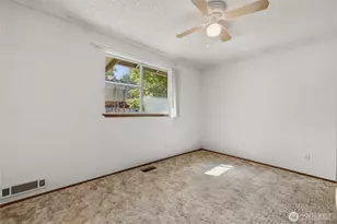 2904 11th St SE, Puyallup, WA 98374 - Photo 14