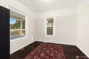 5563 Kenwood Pl N, Seattle, WA 98103 - Photo 14