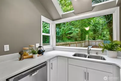 6205 NE 125th Street, Kirkland, WA 98034 - Photo 30