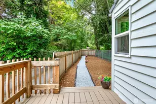 6205 NE 125th St, Kirkland, WA 98034 - Photo 32