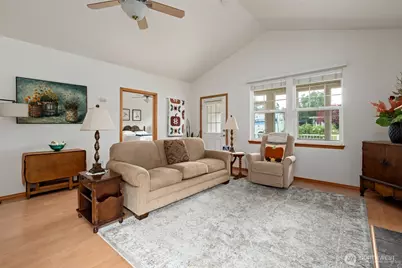 1300 SW Windsor Street, Oak Harbor, WA 98277 - Photo 8