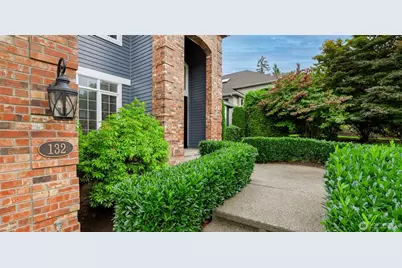 132 247th Avenue SE, Sammamish, WA 98074 - Photo 2